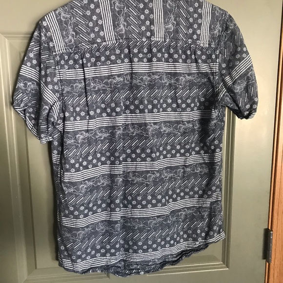 Men’s button up - Picture 2 of 2